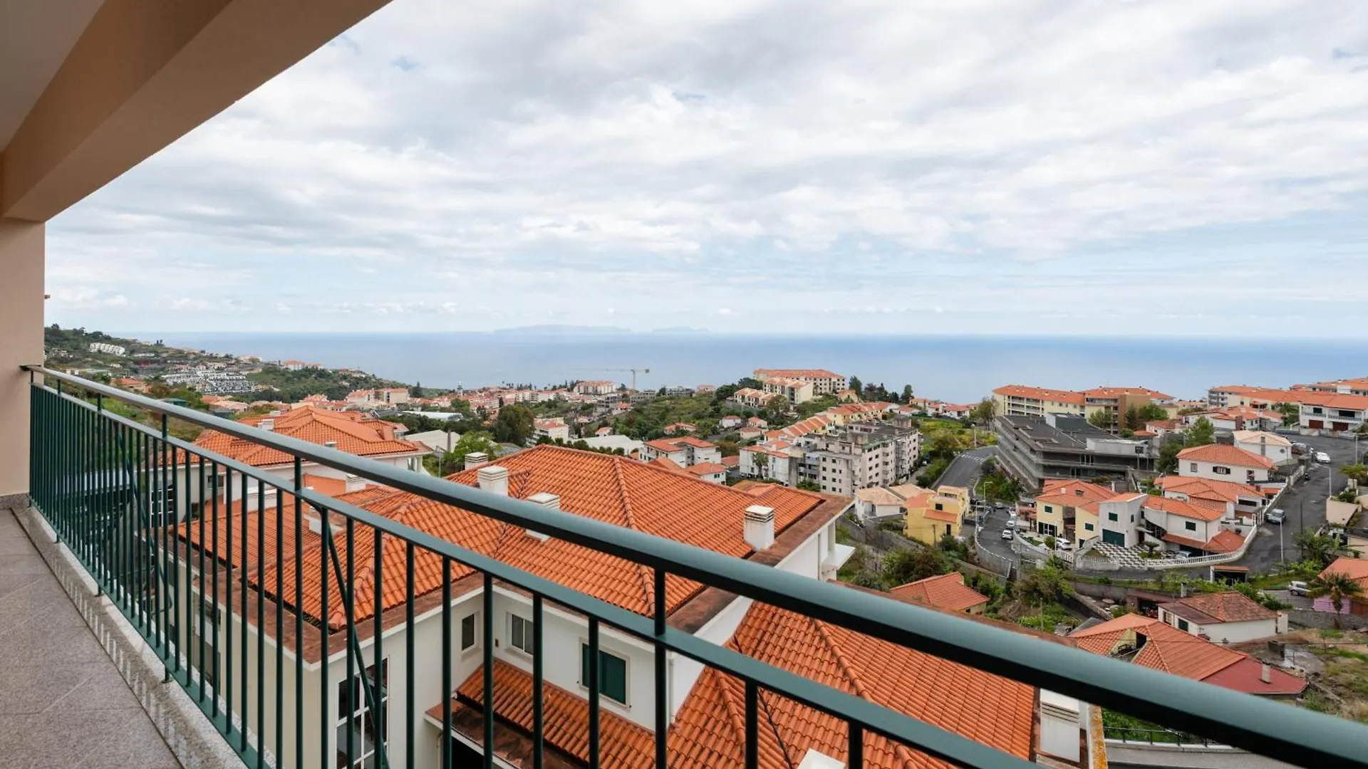 Apartment Canico Quintas III By Trip2Portugal